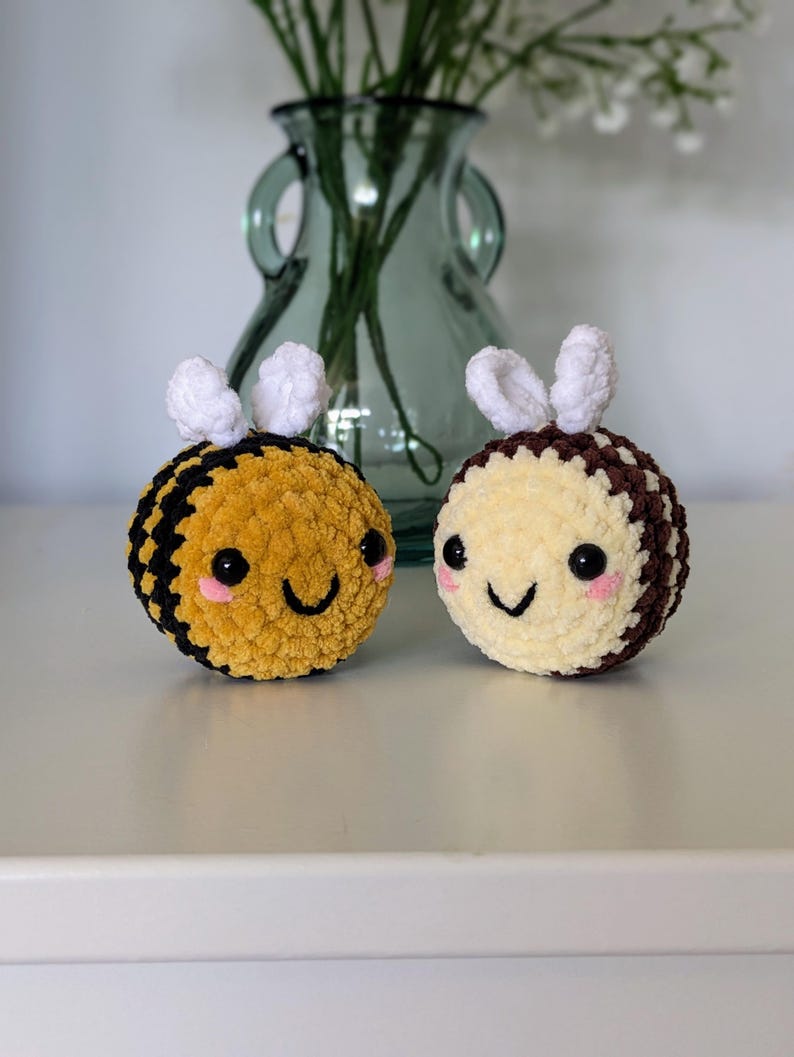 Gold Bee Plush - Super Soft Cute Crochet Amigurumi - Cuddly Toy Stuffed Animal
