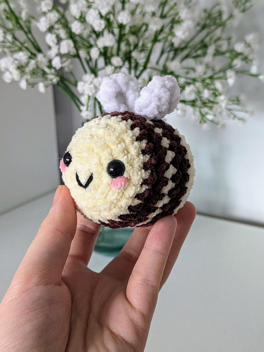 Pastel Bee Plush - Super Soft Cute Crochet Amigurumi - Cuddly Toy Stuffed Animal