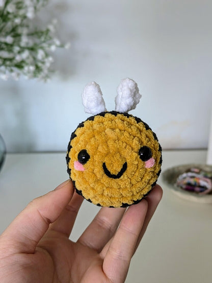 Gold Bee Plush - Super Soft Cute Crochet Amigurumi - Cuddly Toy Stuffed Animal